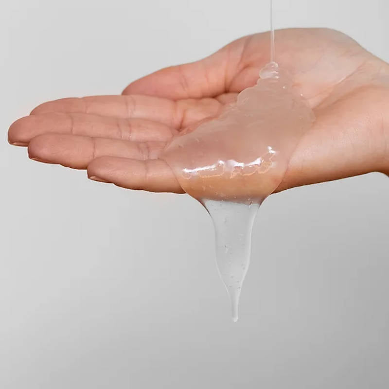 Hand mit Gleitgel