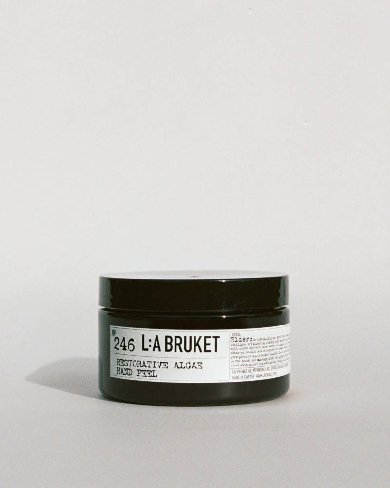 L:A BRUKET No 246 Restorative Algae Hand Peel / wiederherstellendes Algen-Handpeeling