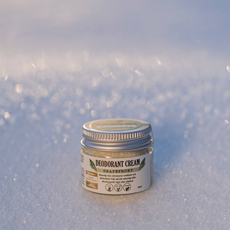 NATURLIG DEO Deocreme Grapefruit, Glasgefäß im Schnee