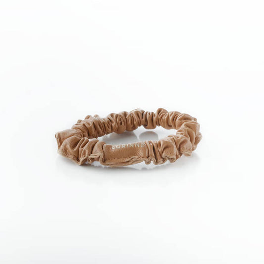 CORINNE Scrunchie, schmal, camel. Vegan