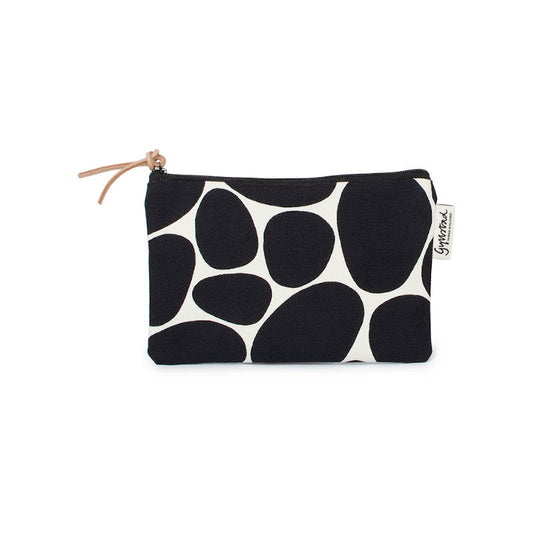 GYLLSTAD STUDIO Kosmetiktasche Small, Stenar, schwarz & weiß, aus Bio-Baumwolle