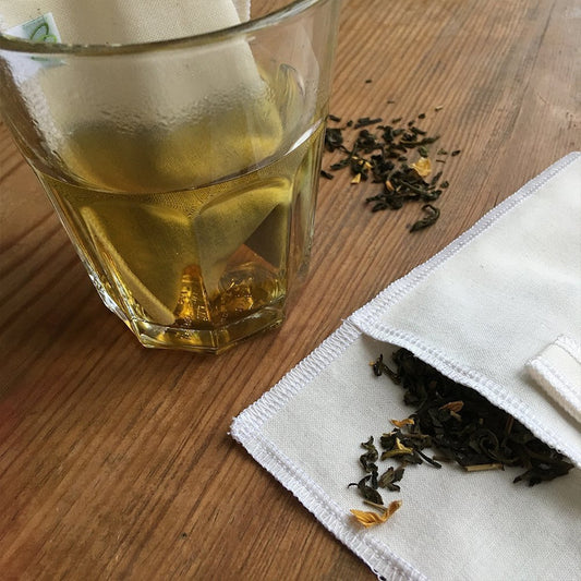 Wiederverwendbarer Teefilter aus Bio-Baumwolle mit GOTS-Zertifizeriung. 